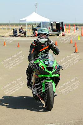 media/Sep-20-2025-TrackDaz (Sat) [[27f0cde673]]/Around the Pits/